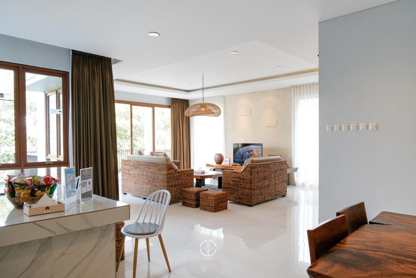 Asmaya Hill View Villa 7 Bedrooms With A Private Swimming Pool Bandung Exterior foto